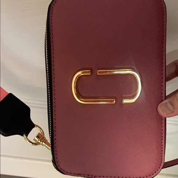 Fancy bag *** not authentic - Picture 2 of 3